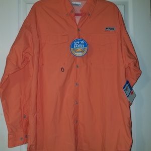 Men's Columbia button up. Size medium. Brand new.
